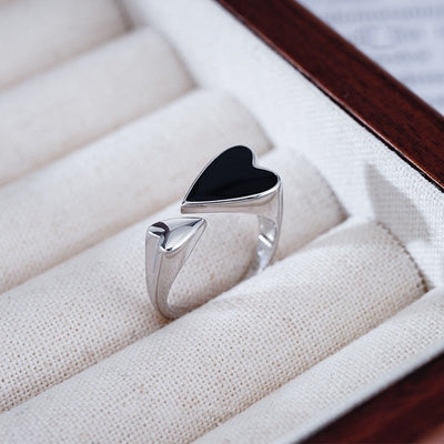 Schwarzes Herz Asymmetrischer Ring