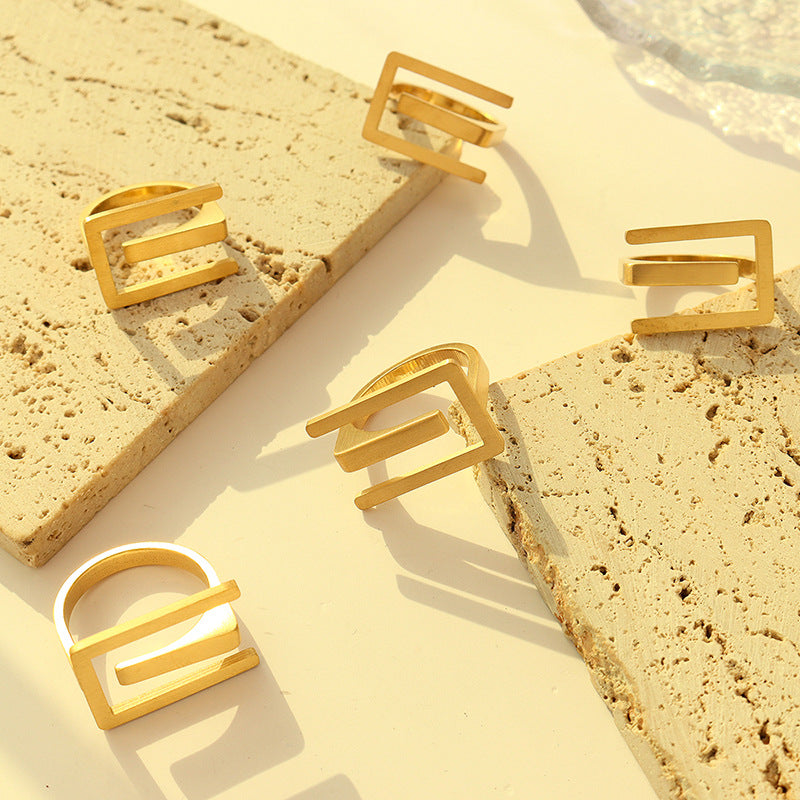 Silber Geometrischer Linienring