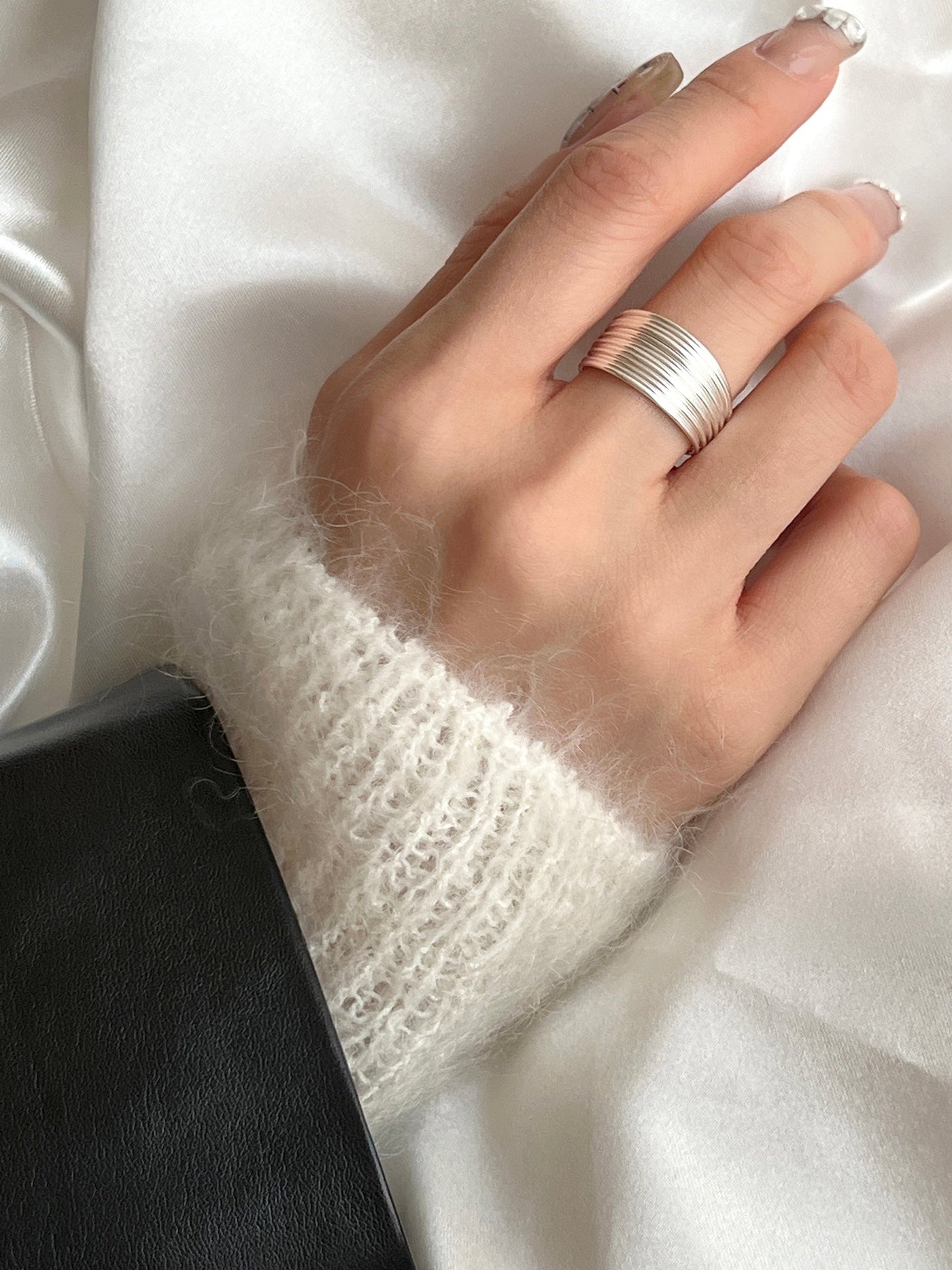 Mehrschichtige Linie Silber Ring