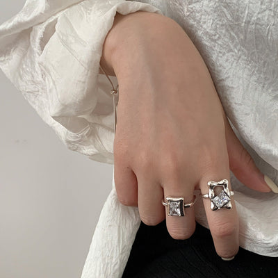 Unregelmäßiger Zirkonia-Ring