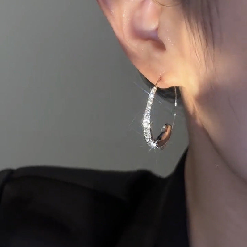 Funkelnde Zirkonia-Ohrringe