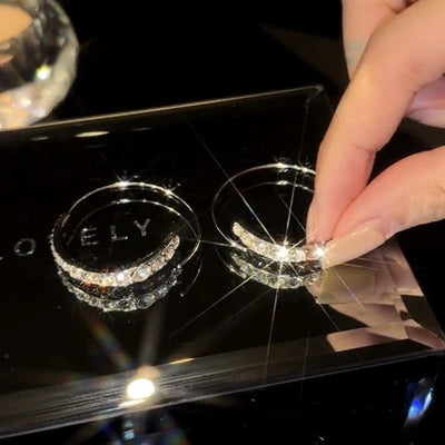 Funkelnde Zirkonia-Ohrringe