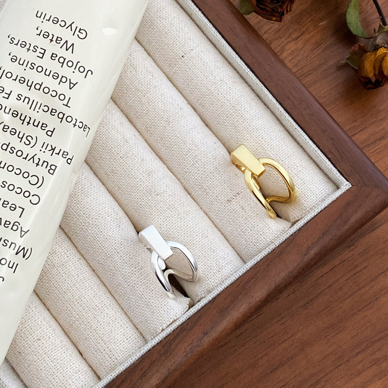 Asymmetrischer verstellbarer Ring aus Silber