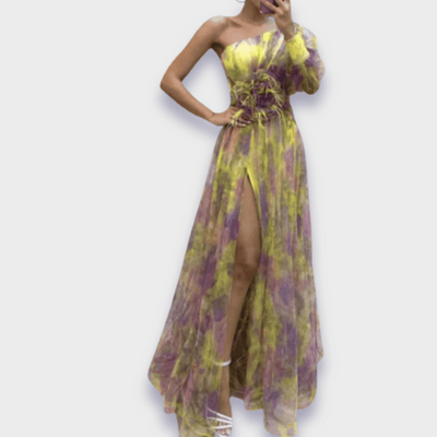 Elegantes Handgefertigtes Damenkleid Für Festliche Anlässe – Bequem Und Stilvoll