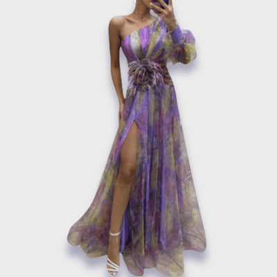 Elegantes Handgefertigtes Damenkleid Für Festliche Anlässe – Bequem Und Stilvoll