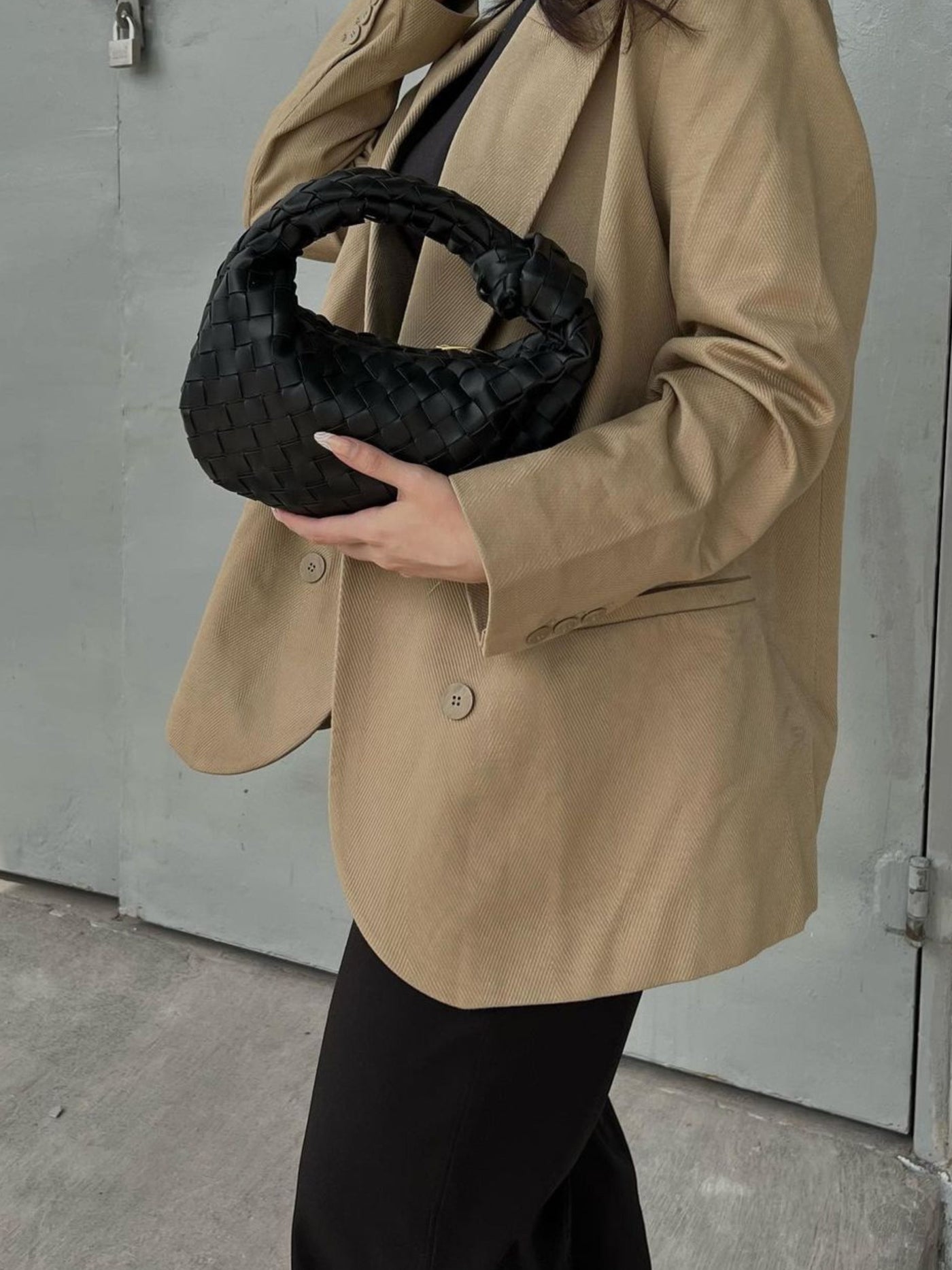 Sienna | Mini Braided Handle Tasche Aus Premium Veganem Leder, 28x15cm