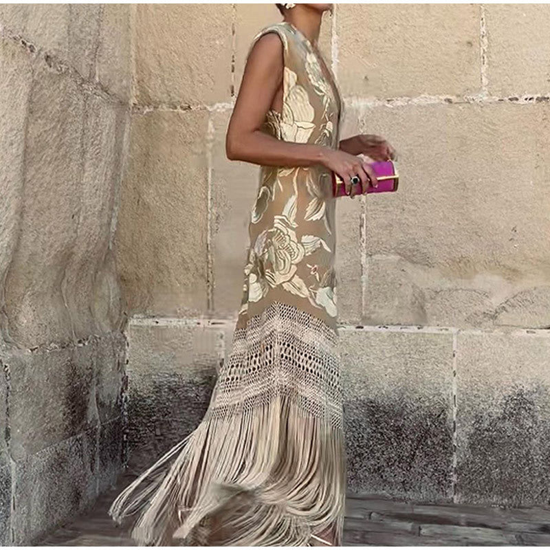 Renata - Geblümtes Party-Maxikleid mit tiefen V-Fransen