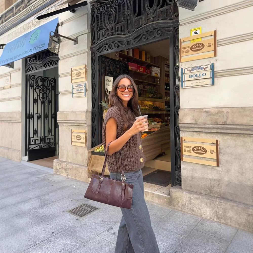 Gloriana - Elegante ärmellose Strickweste