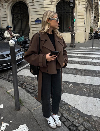 Saira | Kurzer Zweireihiger Gürtelmantel