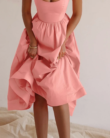 Serena - Langes Trägerkleid mit ausgestelltem Schnitt