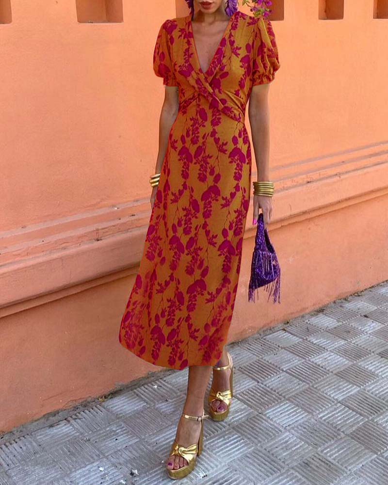 Abriella – Kleid mit lebendigem Blumendruck