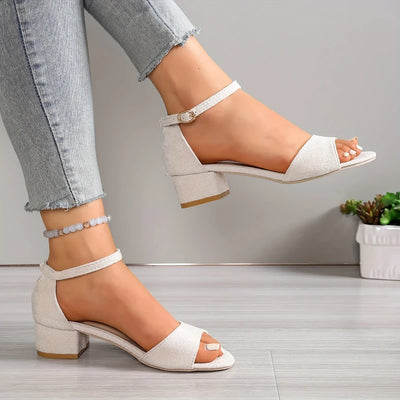 Tirellea – Elegante Sandalen mit niedrigem Blockabsatz und Knöchelriemen