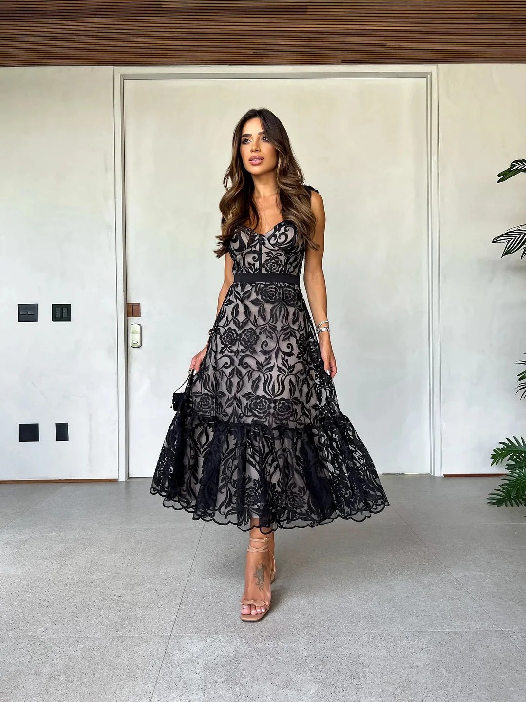 Luciana - Midikleid aus Spitze mit Schleifen