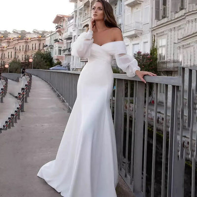 Victoria - Schulternahes Brautkleid
