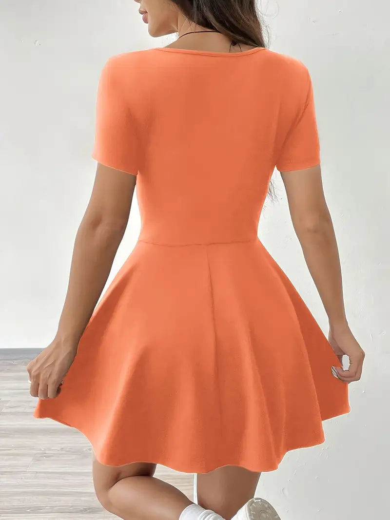 Gudrun – Schickes Skaterkleid mit integrierten Shorts und Tasche