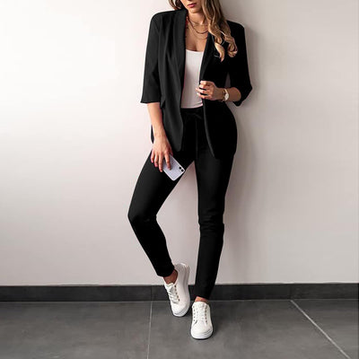 Kristal - Eleganter Blazer- und Hosenanzug für Damen