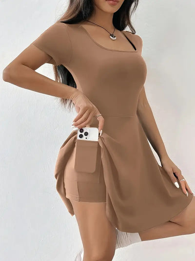 Gudrun – Schickes Skaterkleid mit integrierten Shorts und Tasche