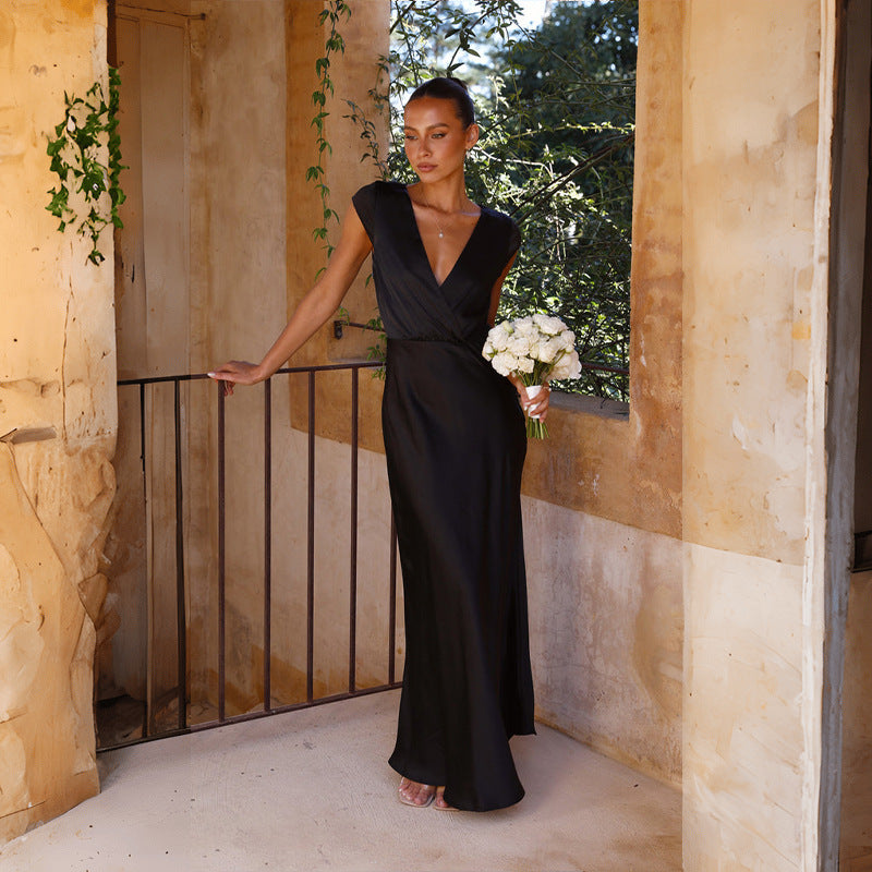 Isabella - Langes Satinkleid mit Wickelschnitt und elegantem Glanz