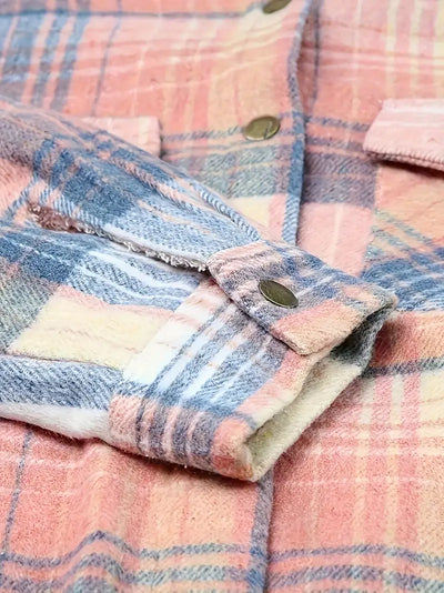 Adela - Warme Jacke mit Kapuze und Reißverschluss