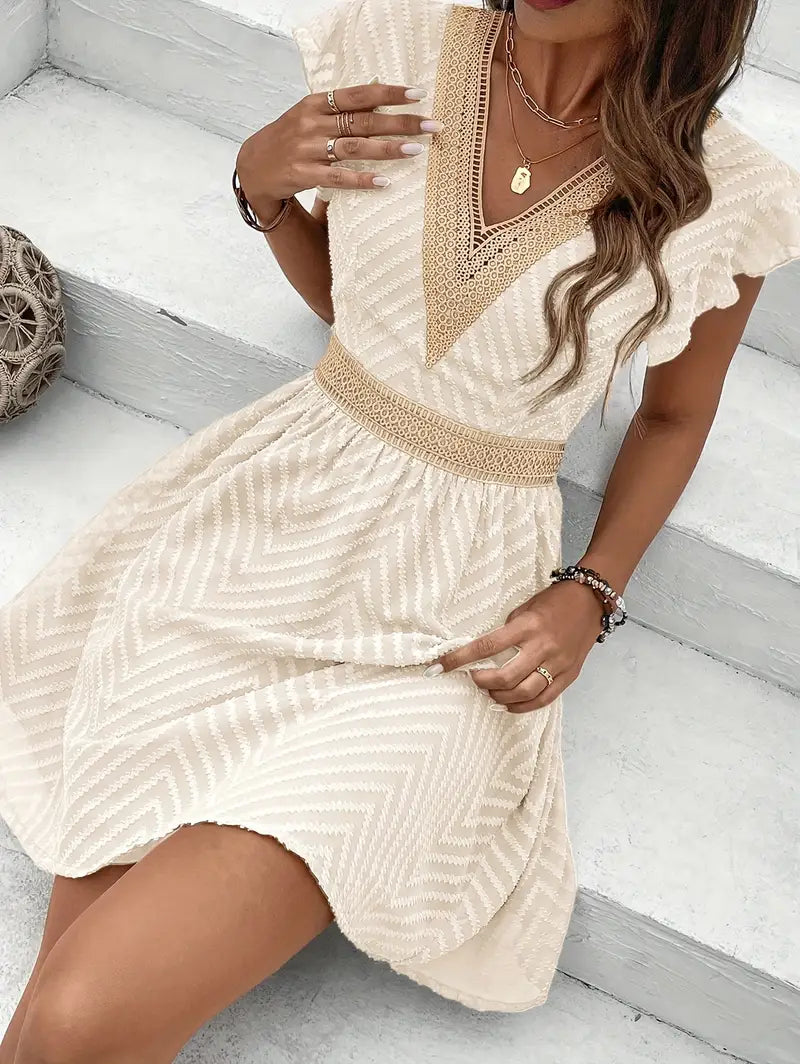 Yoshi – Boho-Minikleid mit V-Ausschnitt und Struktur