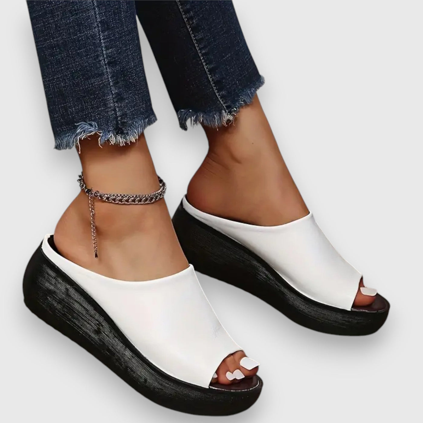 Amelie - Weiche Faux-Leder Sandale