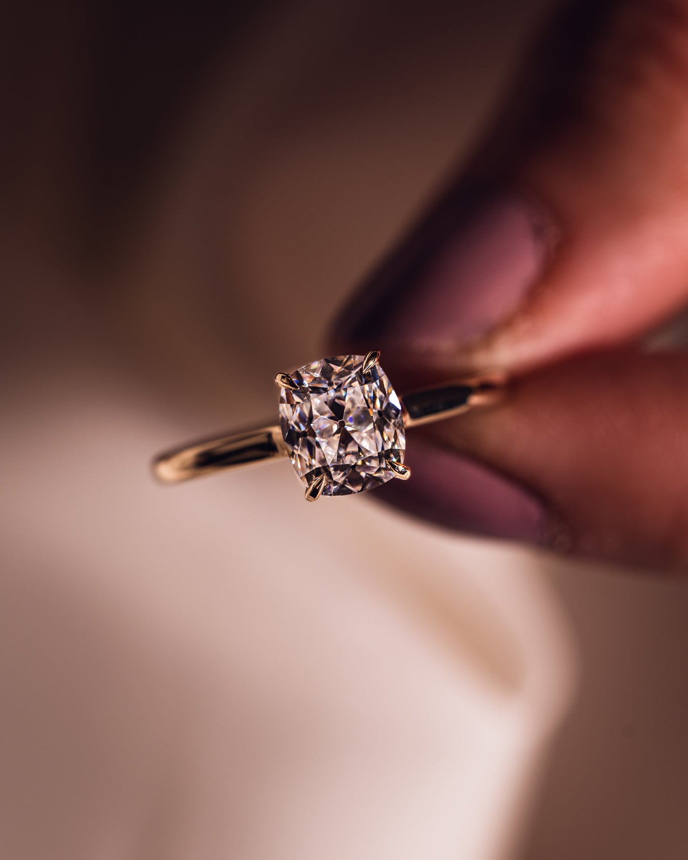 Jasmine - Längliches Kissen | Gold