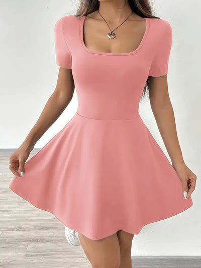 Gudrun – Schickes Skaterkleid mit integrierten Shorts und Tasche