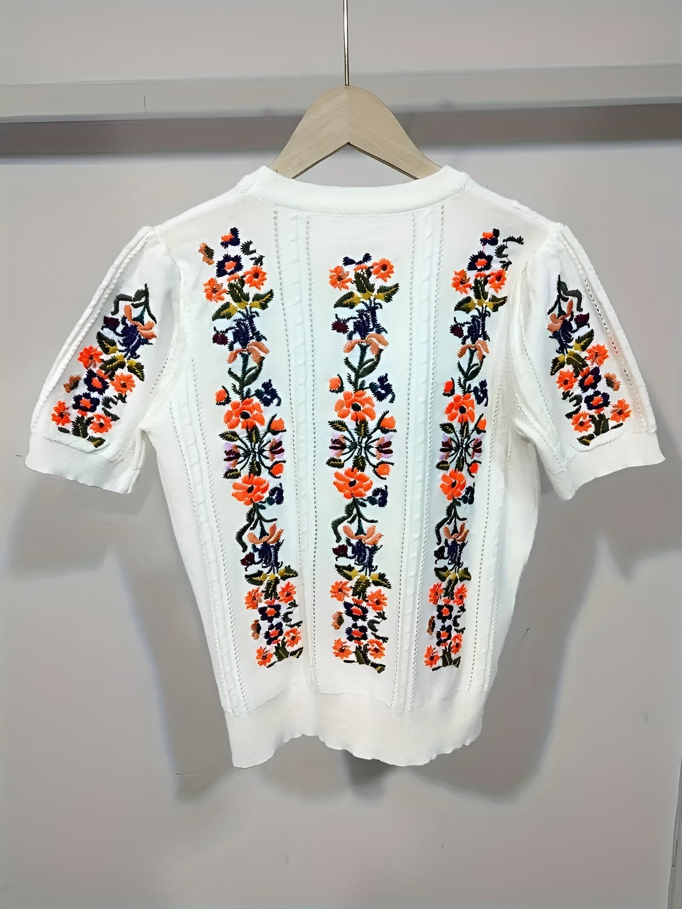 Denisa | Frisches Floral-Top mit kurzen Ärmeln