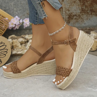 Helena – Jute-Keilsandalen mit geflochtenem Riemen