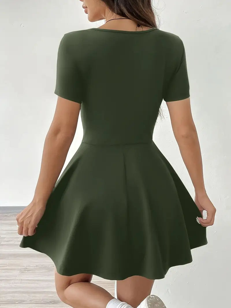 Gudrun – Schickes Skaterkleid mit integrierten Shorts und Tasche