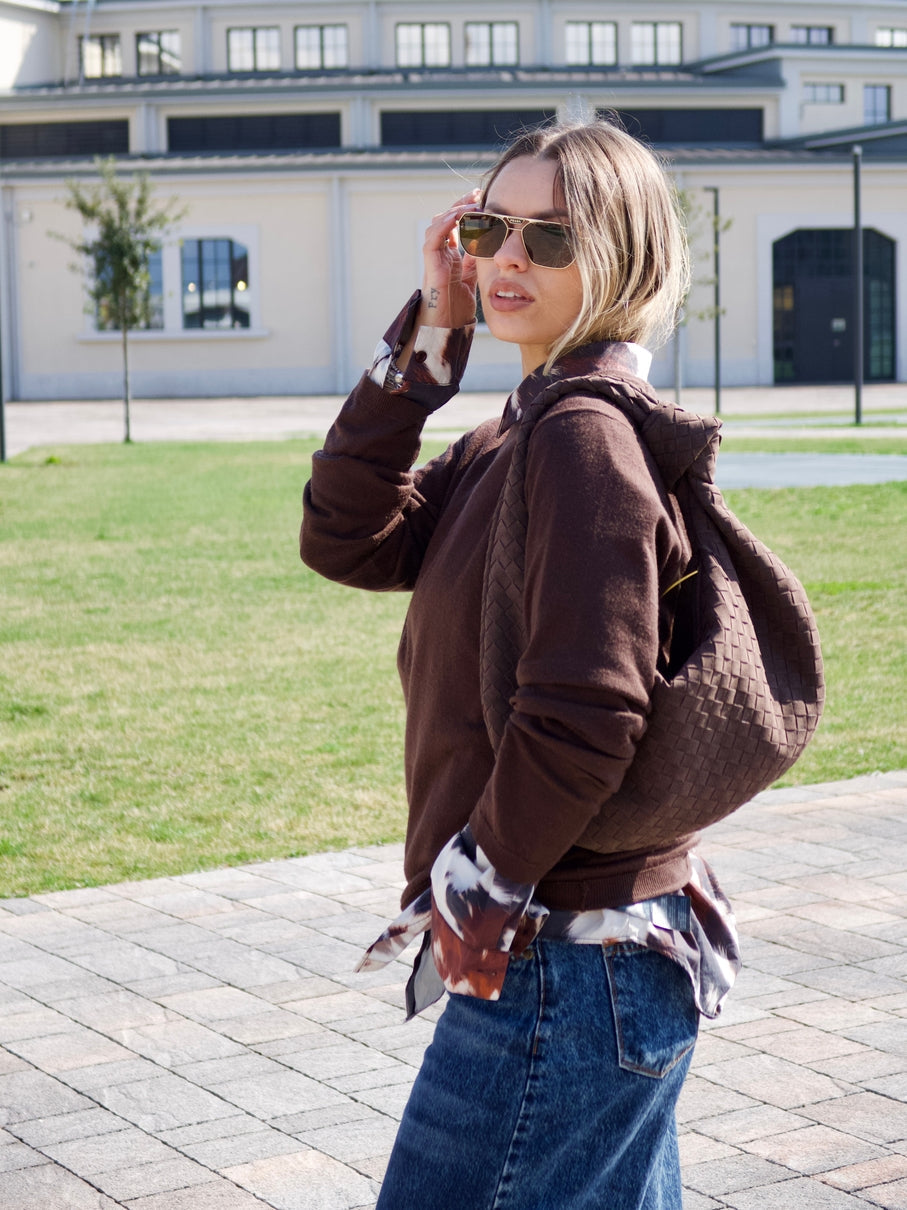 Celeste Knotted Braided Medium Suede Bag - Elegante, Vegane Leder-Handtasche mit Raffiniertem Design