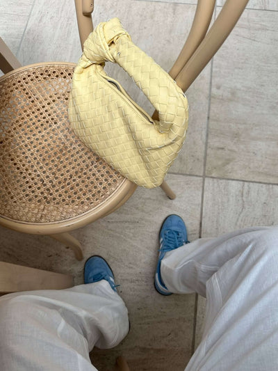 Sienna | Mini Braided Handle Tasche Aus Premium Veganem Leder, 28x15cm