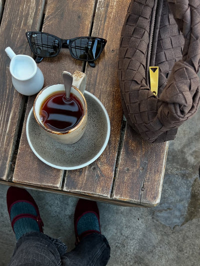 Renee Mini Tasche Aus Weichem Geflochtenem Vegan Wildleder – Eleganter Stadtbegleiter