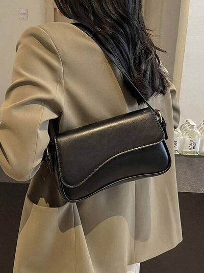 Schultertasche im Satteltaschen-Stil