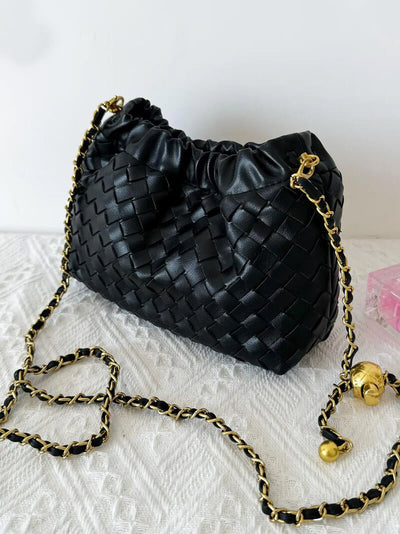 Geflochtene Schultertasche