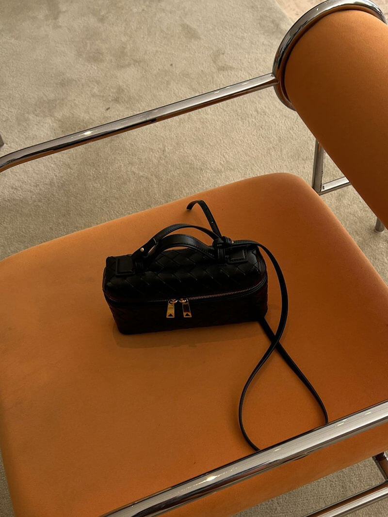 Elegante geflochtene Mini-Tasche in Boxform