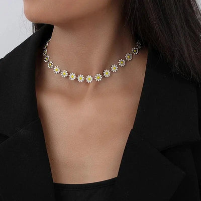 Gänseblümchen-Halskette in Gold