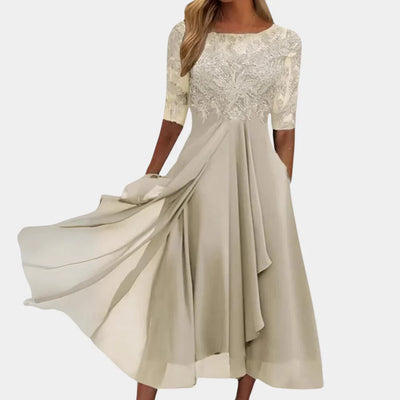 Naida – Elegantes Midikleid aus Spitze und Chiffon