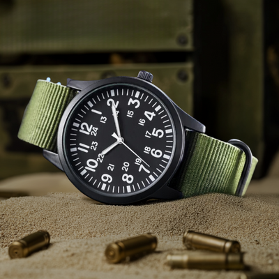 Militärische Felduhr 42mm mit Quarzwerk und Strapazierfähigem Stoffarmband - Stilvoll und Robust