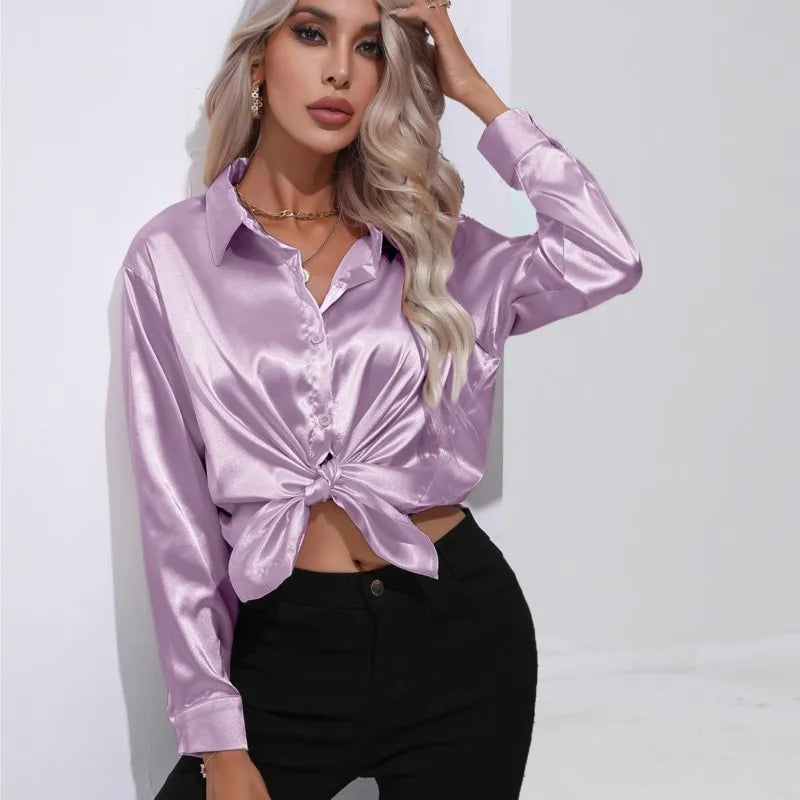 Elegante Satinbluse mit langen Ärmeln - Mühelos und luxuriös
