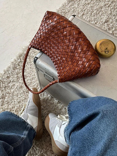 Tasche aus geflochtenem Lederstoff