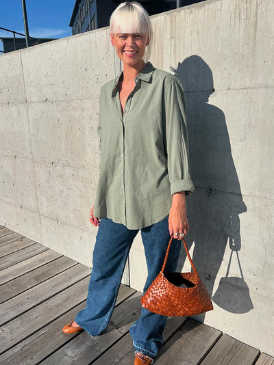 Tasche aus geflochtenem Lederstoff