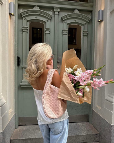 Stilvolle geflochtene Tote