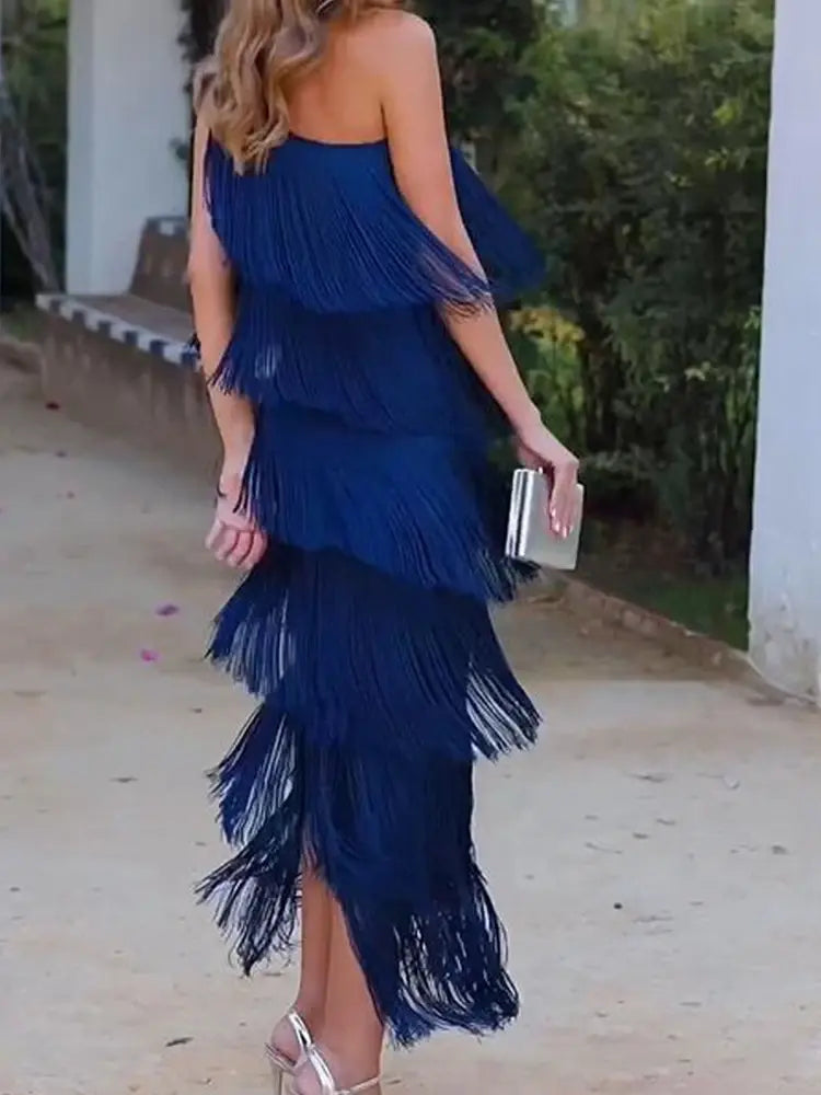 Andalusisches Kleid mit Fransen