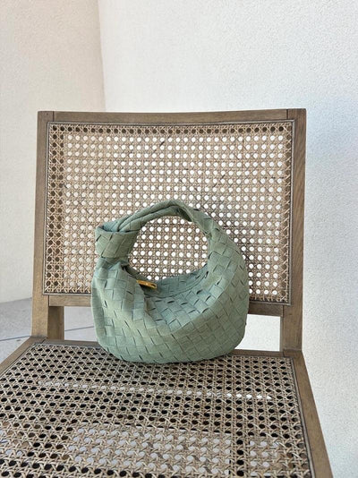 Geflochtene Mini-Bag aus weichem Material mit edler Struktur