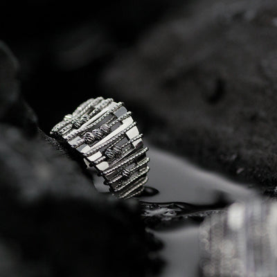 Durchbrochener, perlenbesetzter, verstellbarer Ring