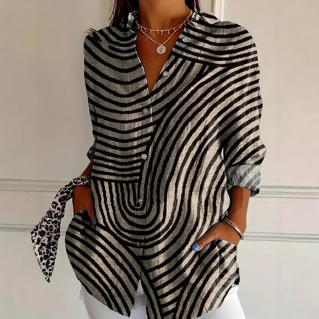 Samantha - Tropical Floral Button Down Bluse