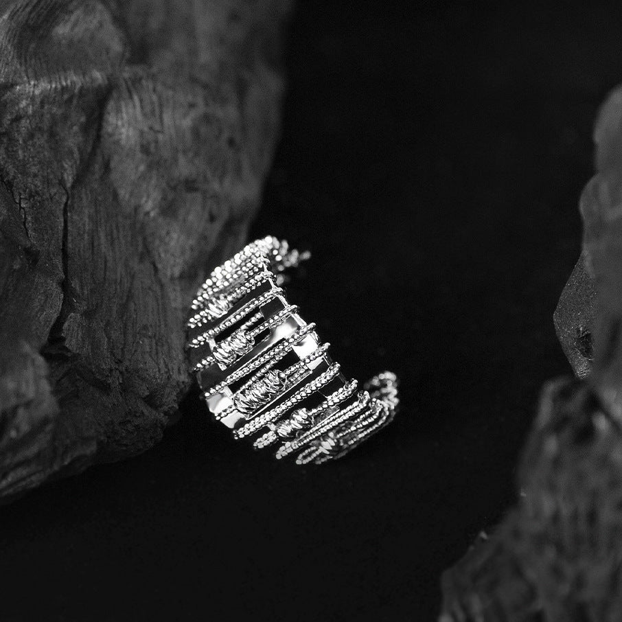 Durchbrochener, perlenbesetzter, verstellbarer Ring