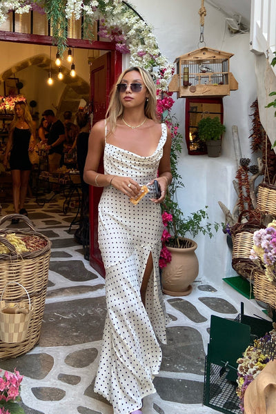 Caroline – Elegant, fließend und stilvoll