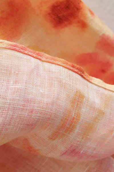 Ariella Floral Ruffle Dress – Zarte Blumenmuster, Verspielte Rüschendetails, Bequemer Stoff